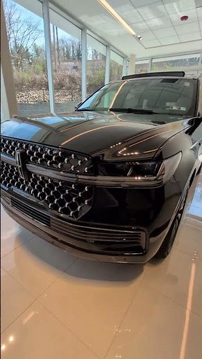 For massaging seats, you want THE 2026 Lincoln Navigator Black Label 🤩 #lincolnnavigator
