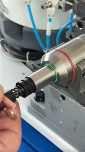 Dual seal ring assembly mechanism sharing in progress #mechanism #manufacturing #engineering