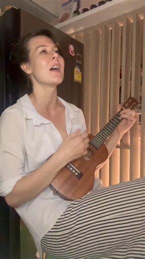 Musical Doodles 38 Counting Crows Shrek 🧌 cover #music #musica #ดนตรีสด #ดนตรี #ukelele #อูคูเลเล่