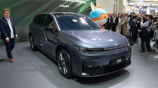 Exploring the new Leapmotor C10 at launch