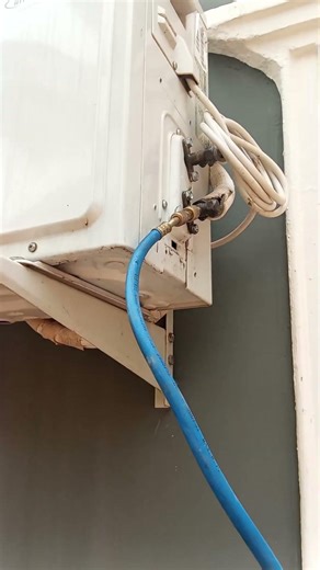 AC TECHNICIAN and electrical engineer #fypシ゚viral #interiordesign #home #ac260