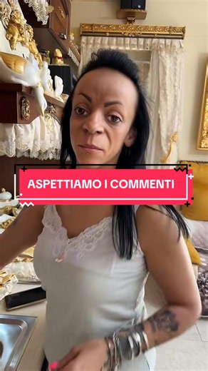 Commenti fatevi avanti 😅 #viral_video #comedia #neiperte #famiglia #accadeoggi