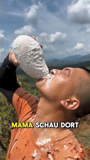 🍋😱 Gefährliche Mango oder unbegründete Sorge? Ein lustiges Gespräch zwischen Mutter und Sohn#shorts