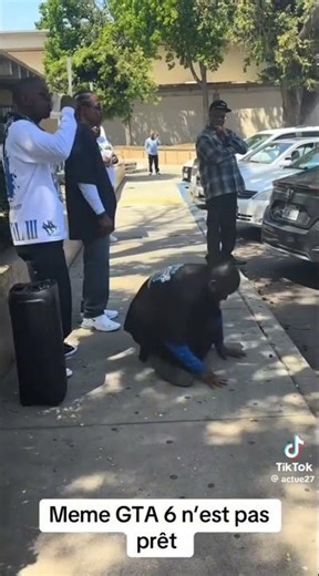 ♿ Crips Walk O.T Genasis NLE Choppa Blue face LAPD Cops FBI Walk Crip Mac Gang signs Patty Moves