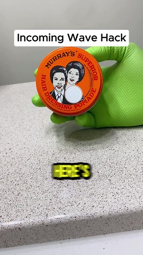 Mastering Murray's Pomade Application for 360 Waves