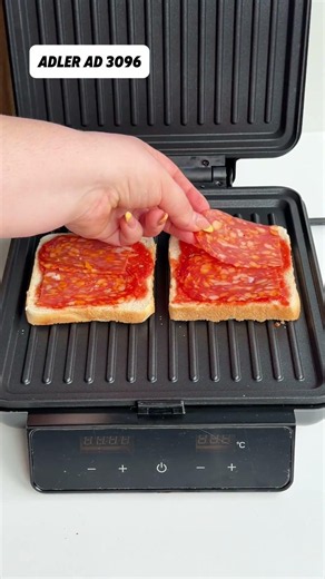 GARLIC BUTTER TOASTS 🧄 Simple, but tastes like restaurant-level 😍 With the Adler AD 3096