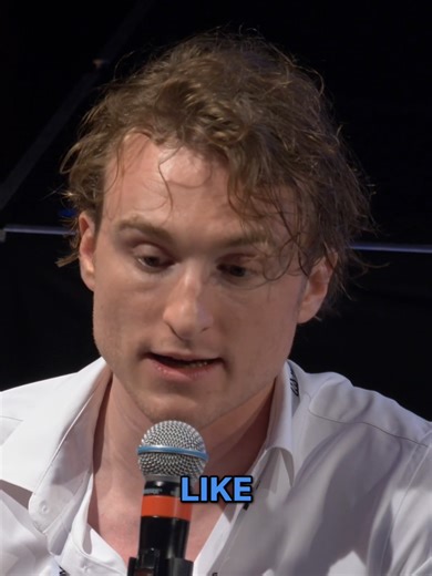 No one talks enough about why startups need a co-founder. Florian Bodelot, co-founder of Digidop at flowConf 2025 More conversations like this at #flowConf2026 #webflow #startup