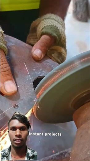 Rusty Chaff Cutter Blade Turned Into Two Unbelievable Axes