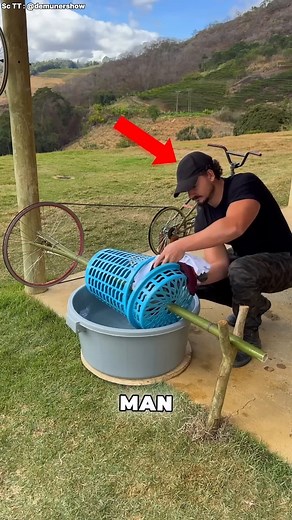 He Built a Washing Machine From an Old Bicycle #virals #tools #machine #bicycle #technique #satisfying | Dailyhacks Drops