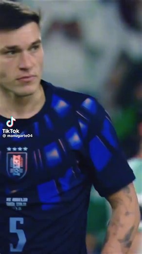 Manuel Ugarte really posted Uruguay comps on TikTok 😭Bro… what exactly are you trying to prove to Manchester United fans?? 🤦‍♂️