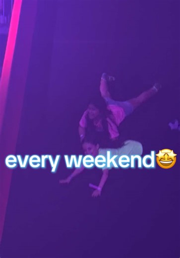 Elite Members get Glow for FREE! #skyzone #glownight #xyzbca #membership #skyzonegambrills