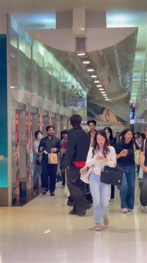 Joong always turns back to see Dunk #joongdunk #joongarchen #dunknatachai #chenrcj #gmmtv #dunkmeow