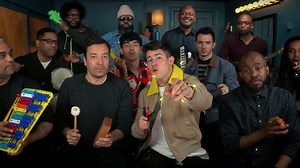 Jimmy Fallon and the Jonas Brothers performing 'Sucker' on classroom instruments is super catchy