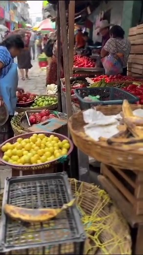 Learn how to cook with a local Mayan instructor! . Whether you’re travelling with your family, a friend, or travelling alone, our classes are great for everyone - for people of all ages and for all cooking levels. . . . #foodie #foodtiktok #travellife #traveling #afventure #atitlanguatemala #entreprenuire #womenstour #happyclient #culturalimmersion . . | Mayan Kitchen Cooking Class