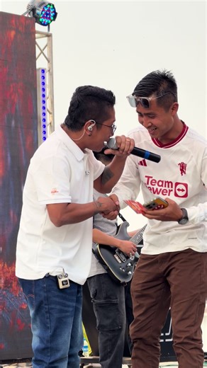 original sound - Ko Kyaw Swar 777👑(Official) ပါဝင်သည့် Ko Kyaw Swar 777👑(Official) (@ko.kyaw.swar777) ၏ ဗီဒီယိုများ