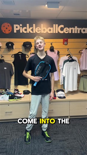 Come on into the pro shop and check out the Versix Vector paddle🚨 👉Designed with tennis pro Genie Bouchard, the VERSIX Vector Paddle boasts an elongated shape and has a thermoformed construction to help players with a tennis background thrive on the court | The Picklr Logan