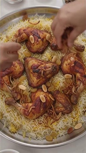 🔥 Arabian Style Chicken Mandi Biryani 😋 | Juicy & Flavorful Recipe | Easy Home Cooking #Shorts