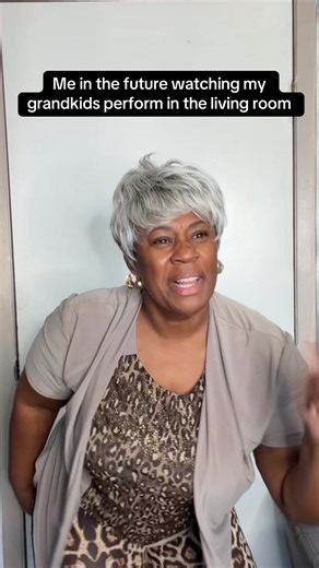 Living room talent show unlocked #🇯🇲 #jamaicatiktok🇯🇲viral #jamaicatiktoker