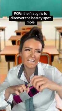 Concealer lips were elite 😂 #comedy #school #girls #makeup #funny