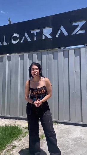 La Mejor Farra en Alcatraz: Música y Diversión Espera