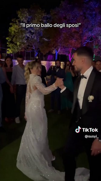 Il primo ballo degli sposi: emozioni in movimento