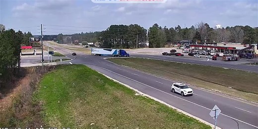 Fire at Dan's Diner on US-49