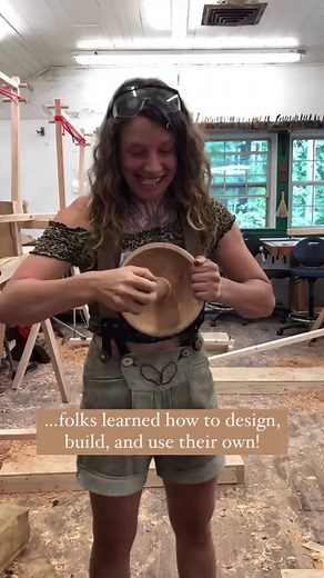 NO POWER, NO PROBLEM! 🪵 In Oliver Moss’ (@moss_handcraft) Spring Pole Lathe class, four adventurous students designed and constructed these historic, human-powered lathes and then used them to turn bowl blanks and explore a range of greenwood woodturning techniques. Despite the long hours spent during the week and over the weekend, the end result was worth all the effort. As Oliver wrote, “When you’ve gone through days of building your own pole lathe, then two days of turning, the sound of brea
