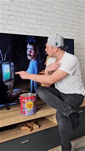 Why does Papa keep turning off the TV? #shortsvideo