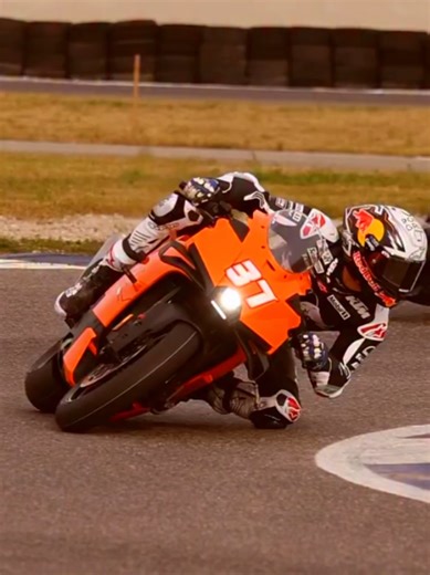 BMW S1000RR vs. Yamaha R6: Ultimate Motorcycle Comparison