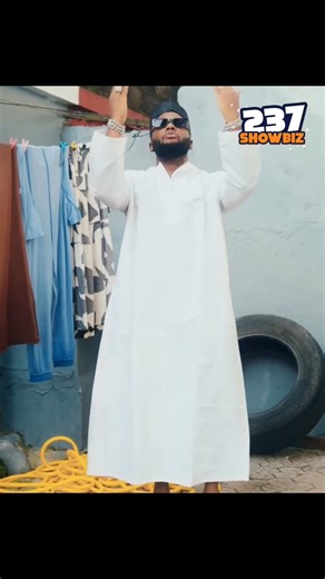 🟠🟠 Viral Kocee teases his latest song Securiser ft Sindiki, the song is giving hit vibe. What do you think? Will this be a hit or miss? #237Showbiz #WeYamo #Team237 #Cameroon #237ShowbizGist #237ShowbizStudios | 237Showbiz