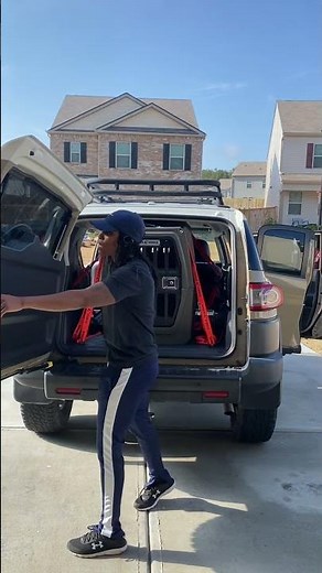 How to open the rear window on my Fj Cruiser!!