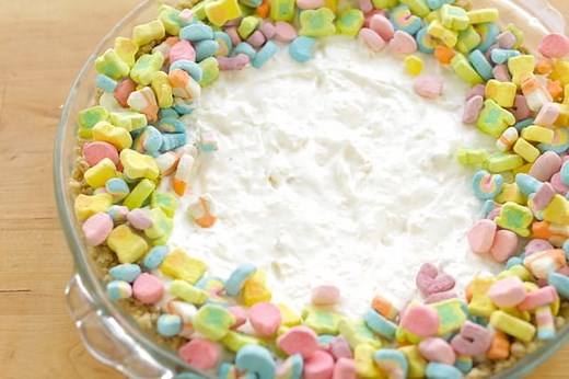 Lucky Charms Cheesecake