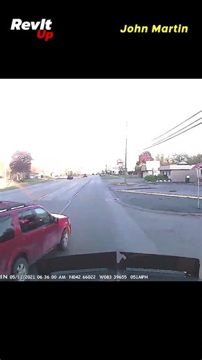 SUV Pulls out and runs me off road #roadrage #baddrivers