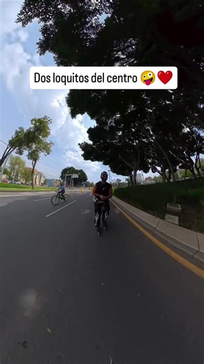 13K views · 246 reactions | ¿Sabias ese truco para patinar en pareja? Créditos: @baruxiny ✨Tienda de patines en línea: www.centroroller.mx Tienda Física: CDMX y GDL Envíos a toda la República Mexicana Aplican restricciones Comunidad Latinoamericana de patinadores: www.facebook.com/latinroller✨ | Centro Roller | Facebook