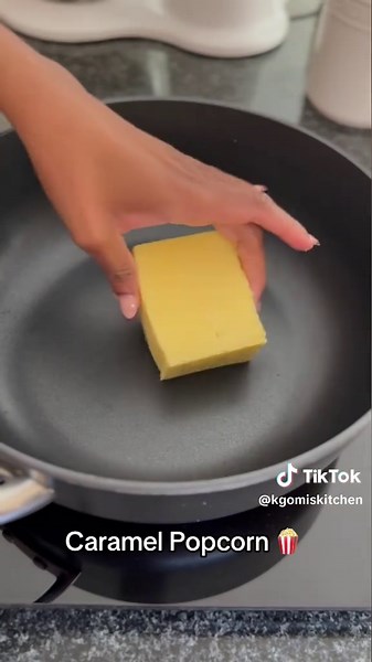 CARAMEL POPCORN 🍿 so I bought a popcorn machine and what a great purchase it is! It pops corn without oil so just uses hot air. I thought it would take a long time but I was wrong, I was able to make pop corn in less than three minutes I thought it would be best to cover them with caramel. They are so good! ______________________ Ingredients ½ Cup Popping Corn ½ Cup Butter 1 Cup Brown Sugar ⅓ Cup Corn Syrup (or Simple Syrup) ½ Tsp Salt 1 Tbsp Vanilla Essence ½ Tsp Baking Soda Instructions 1.\tM