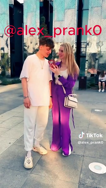 kiss or slap??#kiss#slap#foryoupage#romanc#kiss#slap#foryoupage#romance#love#unitedstates#tiktok#tiktokteam