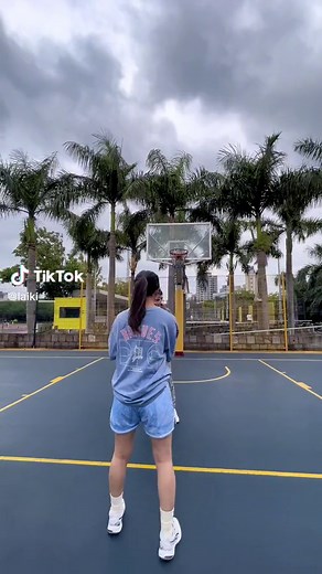 Outdoor Basketball Tips with Friends