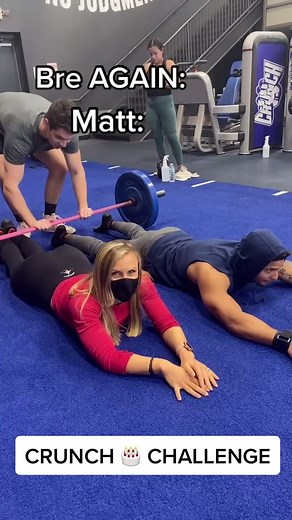 clearly leg days aren’t skipped here @crunch #crunch #crunchfitness #cake #gym #fit