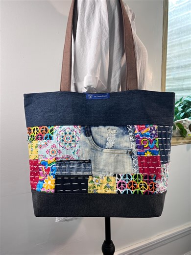 Patchwork Denim Tote, Sashiko Embroidery, Spacious Everyday Bag with Pockets