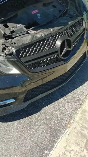 W212 Grille swap