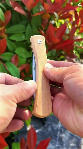 Gergaji mini super tajam untuk memotong batang pohon dengan mudah #shorts