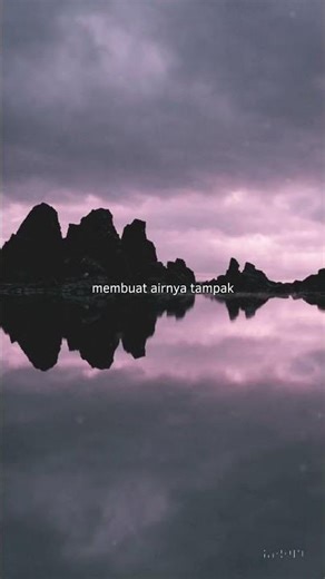 Danau Berwarna Pink yang Nyata