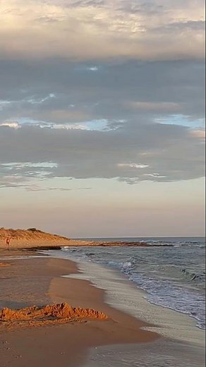 Spiagge della Sicilia: La bellezza di Marina di Ragusa 🏖️ ​#MarinaDiRagusa #Sicilia