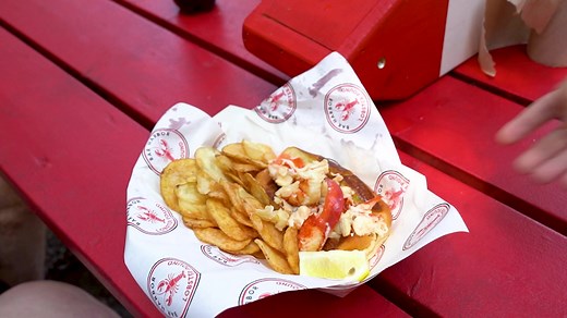 Check out what makes us different! 🦞 A little behind the scenes with our owner Aaron Jackson! Please share!! 🦞 #barharborlobsterpound #lobster #lobsterroll #lobsterdinner #freshlobster #tastemaineseafood #newrestaurant #barharbor #maine #acadianationalpark #thewaylifeshouldbe #vacationland | Bar Harbor Lobster Pound