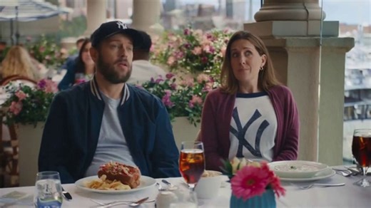 Booking.com TV Spot, 'Yankees Fans Love Boston with Booking.com'