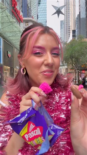 💖Jenna Hudson💖 on Instagram: "CHRISTMAS CLINKERS SHOPPING SPREE 🤭🩷🎄 #clinkers #sydney #popmart"