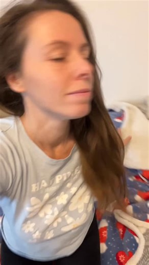 Co mi to dá?�Dost často doma slyším tuto otázku. Co mi to dá?�Dá mi to vypnutí hlavy.�Útěk od reality.�Klid. Včera jsem narazila na příběh jedné statečné ženy, která psala o svém muži.�Narcistovi, který ji ponižuje před vlastní rodinou i kamarády. Vím, jaké to je. Není to lehké. Každý jsme nějaký, ale ponižovat druhé není normální. A už vůbec ne ženu, která se stará o děti, o domov, o rodinu. My ženy nepotřebujeme zázraky, jen se mít o koho opřít. Cítit podporu. Nebýt v těžkých dnech samy. Obdiv