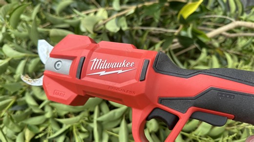 🔥 𝗠𝗶𝗹𝘄𝗮𝘂𝗸𝗲𝗲 𝗧𝗼𝗼𝗹 𝗥𝘂𝘀𝗵 is here at Total Tools! 🔥 Score up to $1,000 in FREE Milwaukee Tools* 🛠️ The more you spend on Milwaukee cordless tools, the more you get back in FREE Milwaukee gear! No better time to stock up on skins, batteries & kits — and cash in big! 💥 ⏳ 3 Days Only 📅 Thursday 21st – Saturday 23rd 🛒 Shop in-store or online: www.totaltools.com.au #totaltools #welovetools #totallysorted #milwaukee | Total Tools