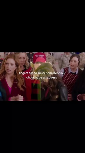 Anna Kendrick singing Pitch Perfect riff-off — singers react