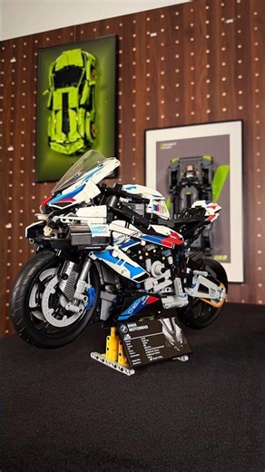 When the chain-drive alignment clicks perfectly on the first try. 🤩 #lego #bmwm1000rr #motorcycle